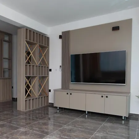 Pia Ground Floor Апартаменты Трогир