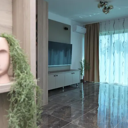 Pia Ground Floor Апартаменты
