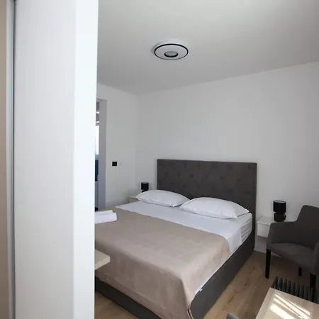 Апартаменты Pia Ground Floor