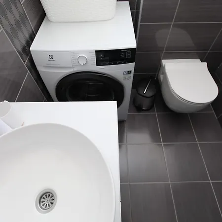 Pia Ground Floor * Трогир