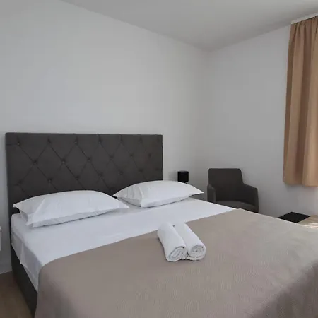 Pia Ground Floor * Трогир